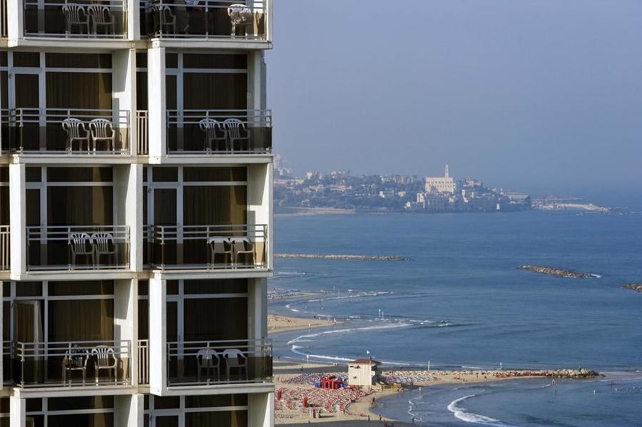 Renaissance Tel Aviv Hotel Exterior photo